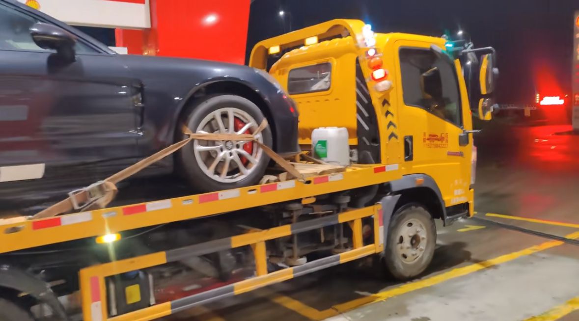 齐齐哈尔行车途中遇到突发状况该如何呼叫道路救援？